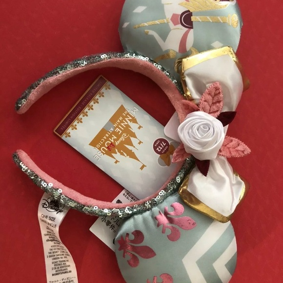 Minnie Mouse: The Main Attraction Ear Headband